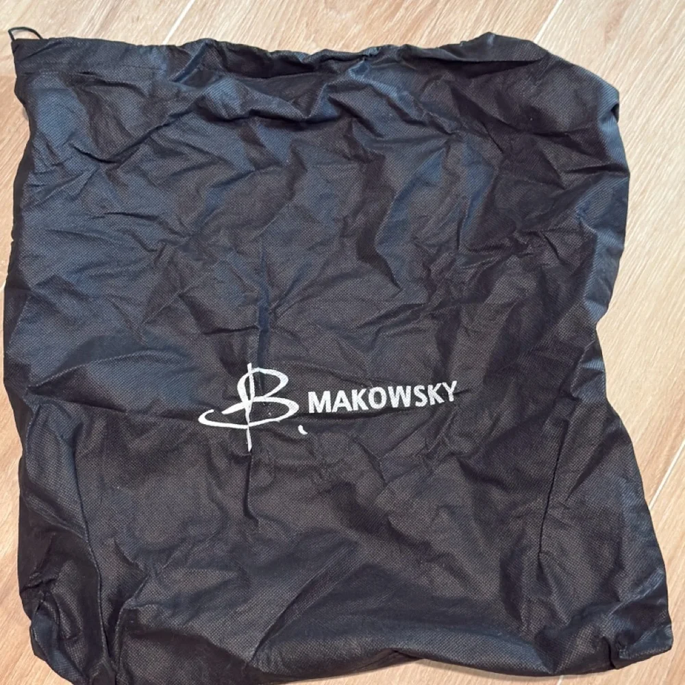 B. Makowsky brown leather shoulder bag with gold-tone hardware - Picture 7 of 8